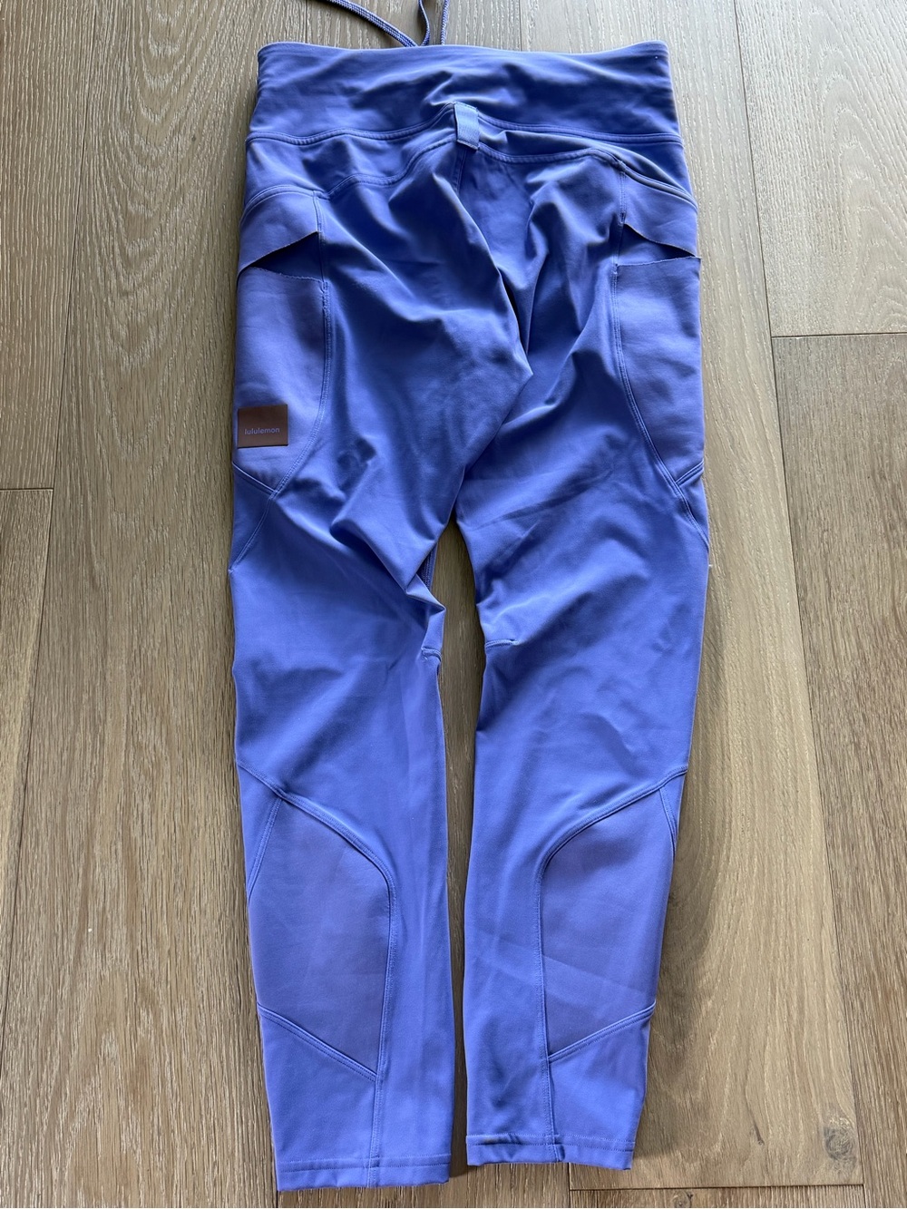 Lululemon Cargo Super-High-Rise Hiking Tight 25" in Charged Indigo - Picture 4 of 8